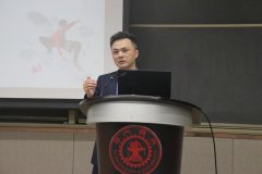 大使将通过组织勾